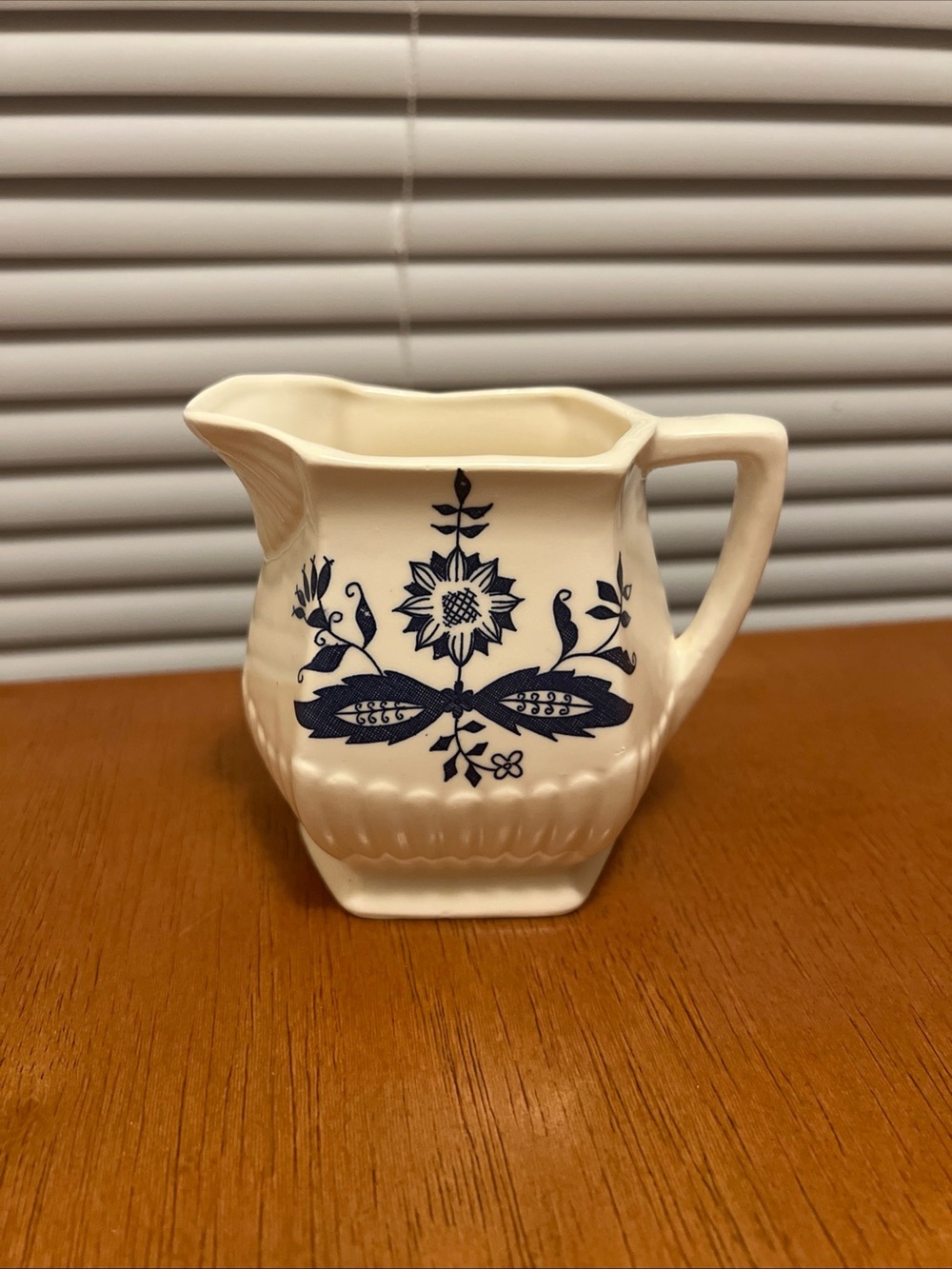 Vintage Ceramic Porcelain Pitcher 1 Cup Japan Beige Creamer Milk Tableware
